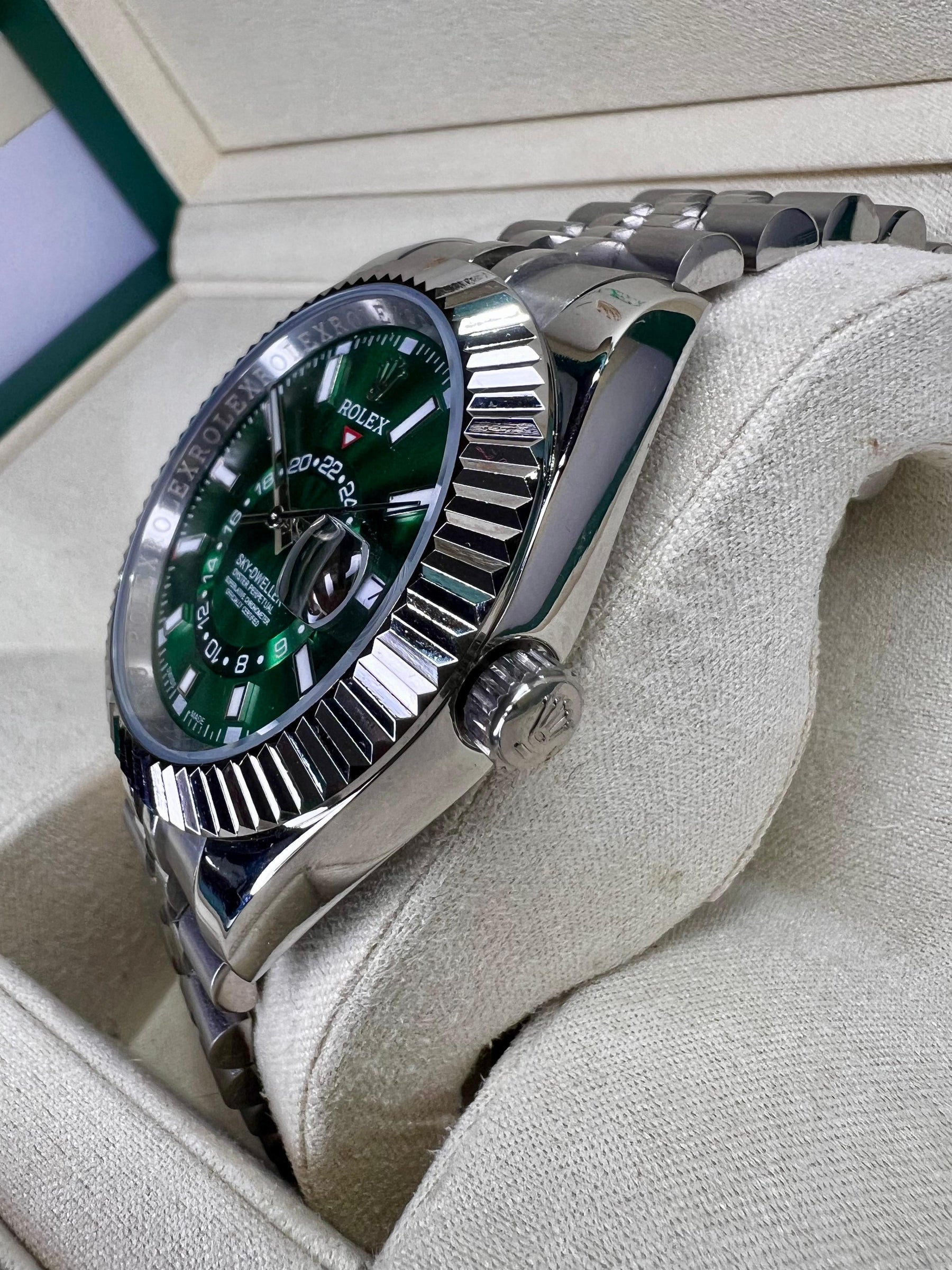 Sky dweller verde