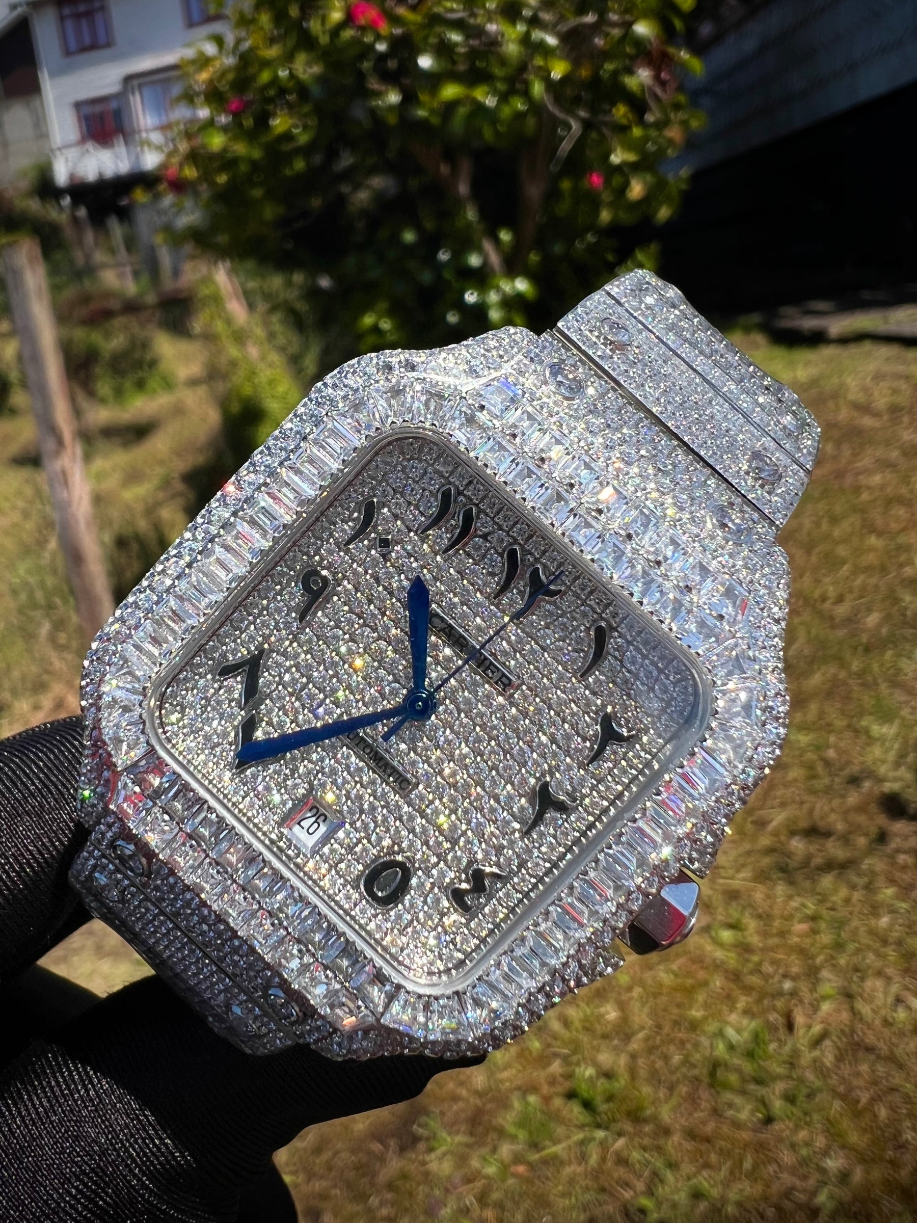 C- Santos Swarovski