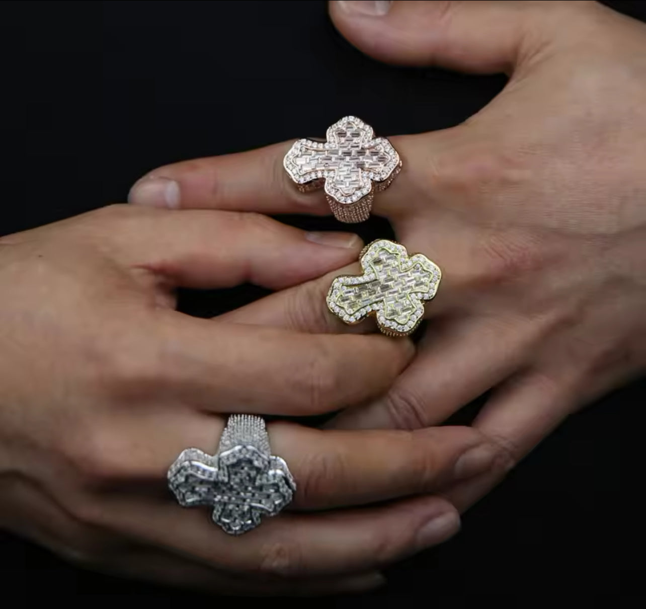 Anillo cruz baguette