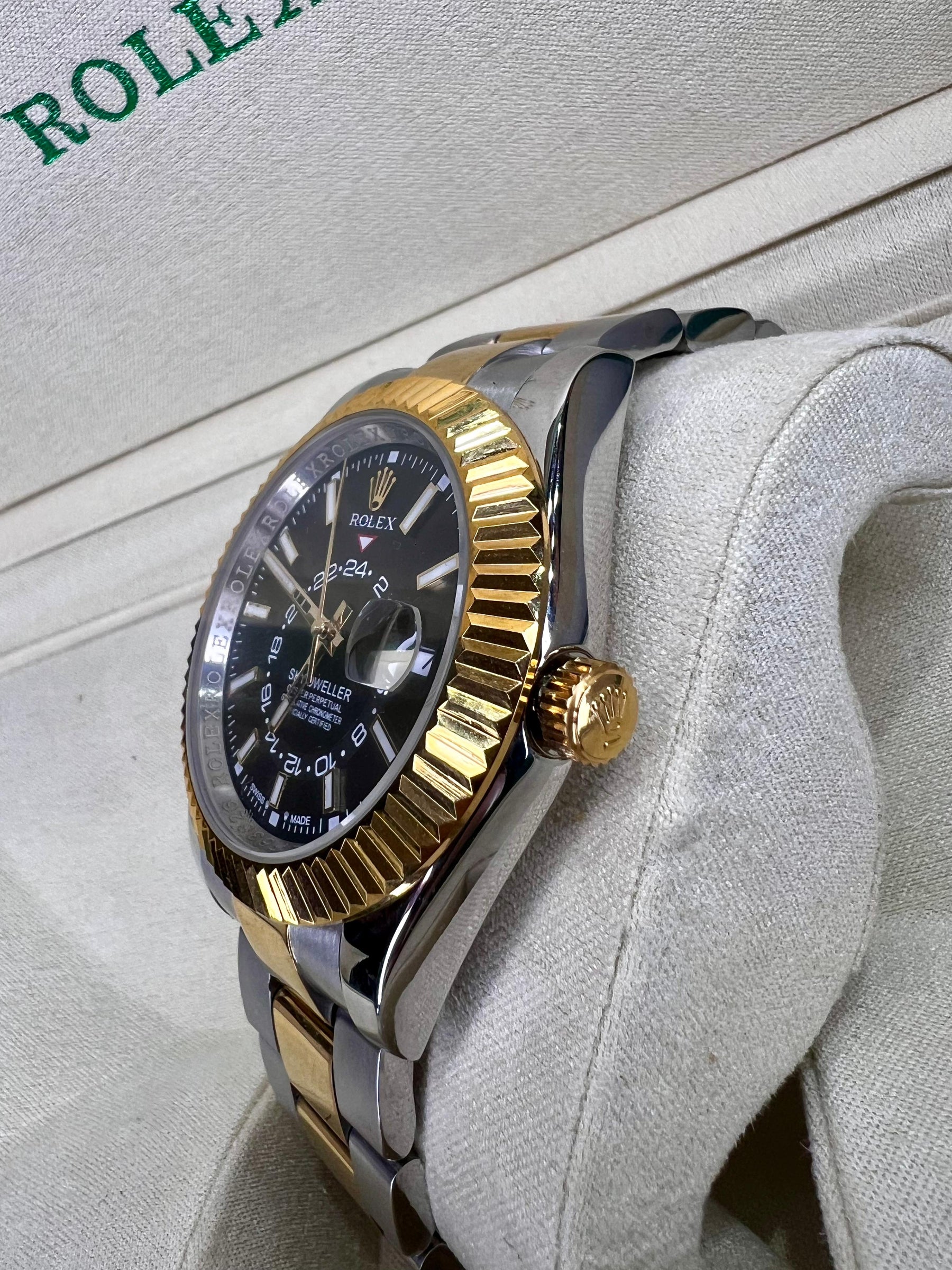 Sky dweller bitono