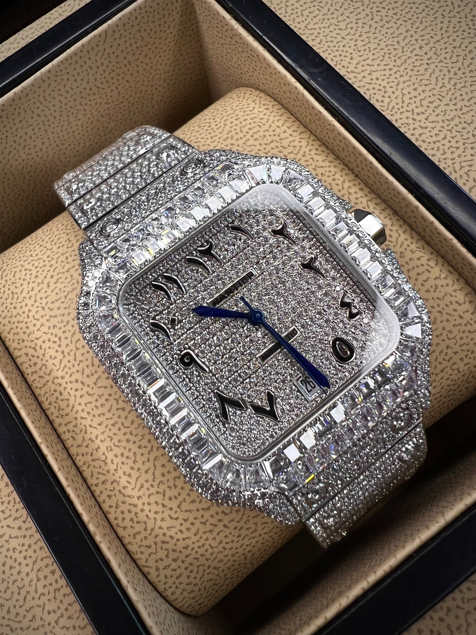 C- Santos Swarovski