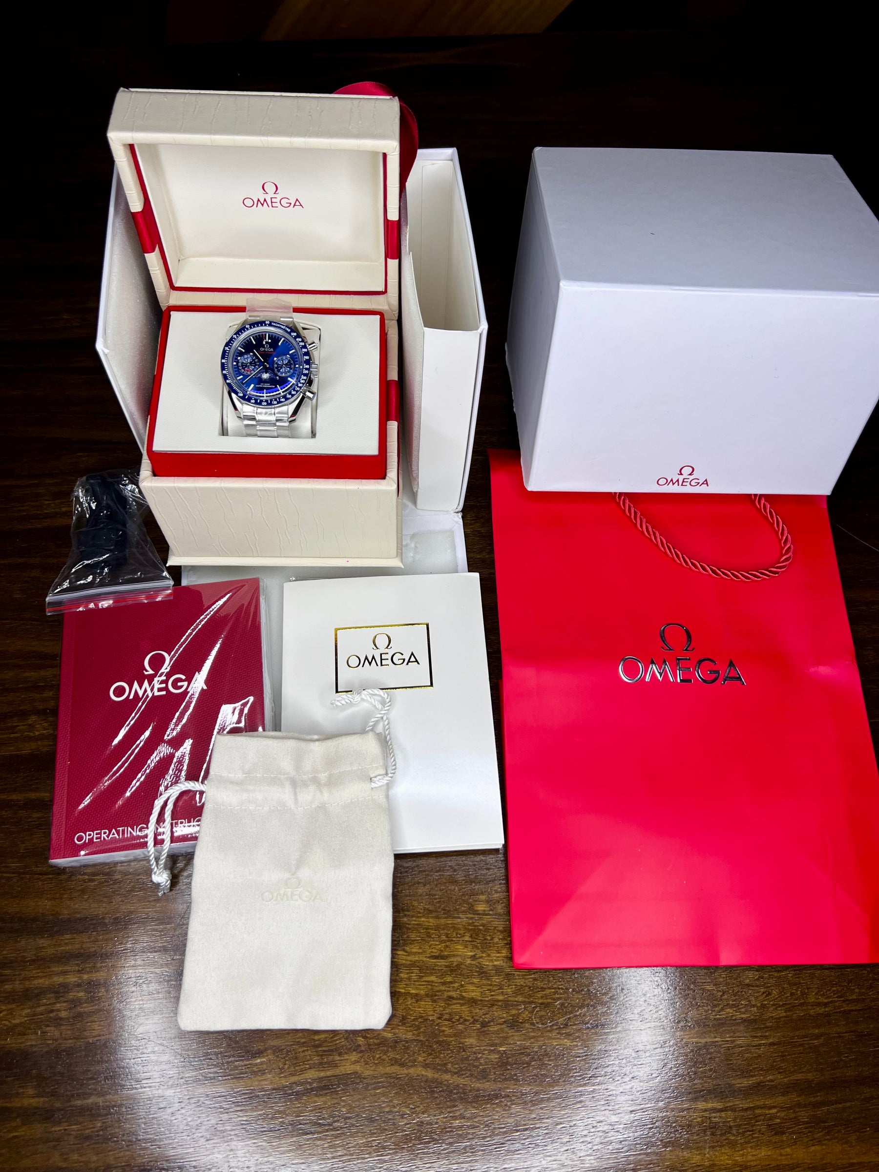 Omega Speedmaster Moonwatch