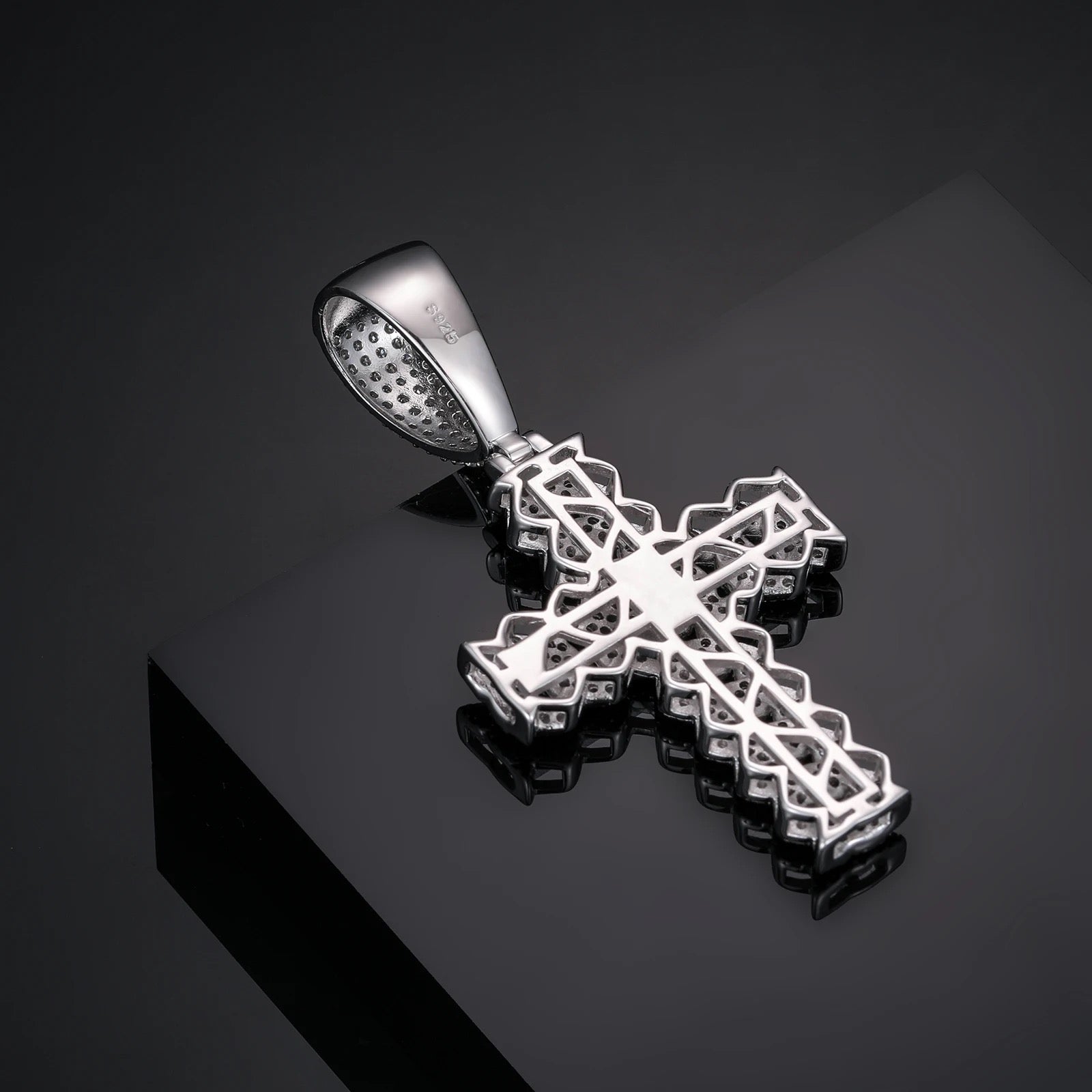 Cross Prong S925