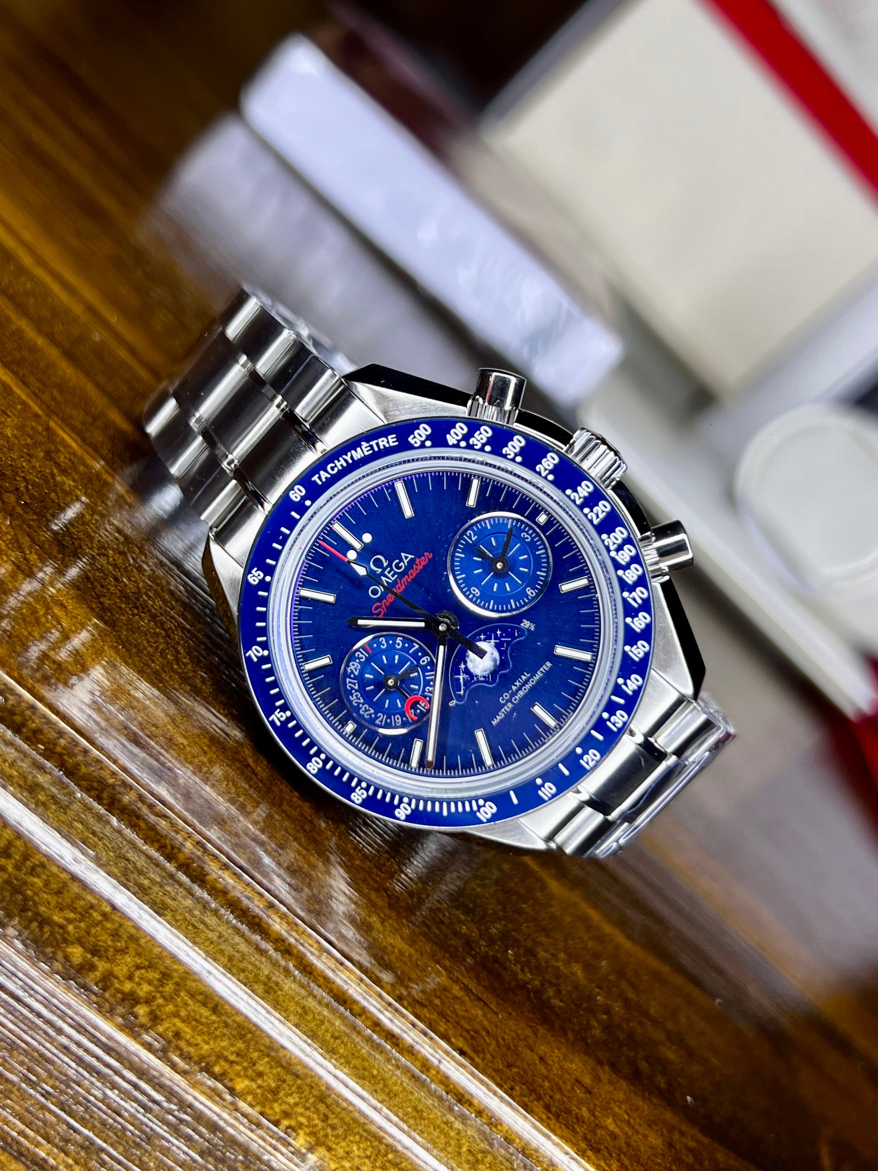 Omega Speedmaster Moonwatch