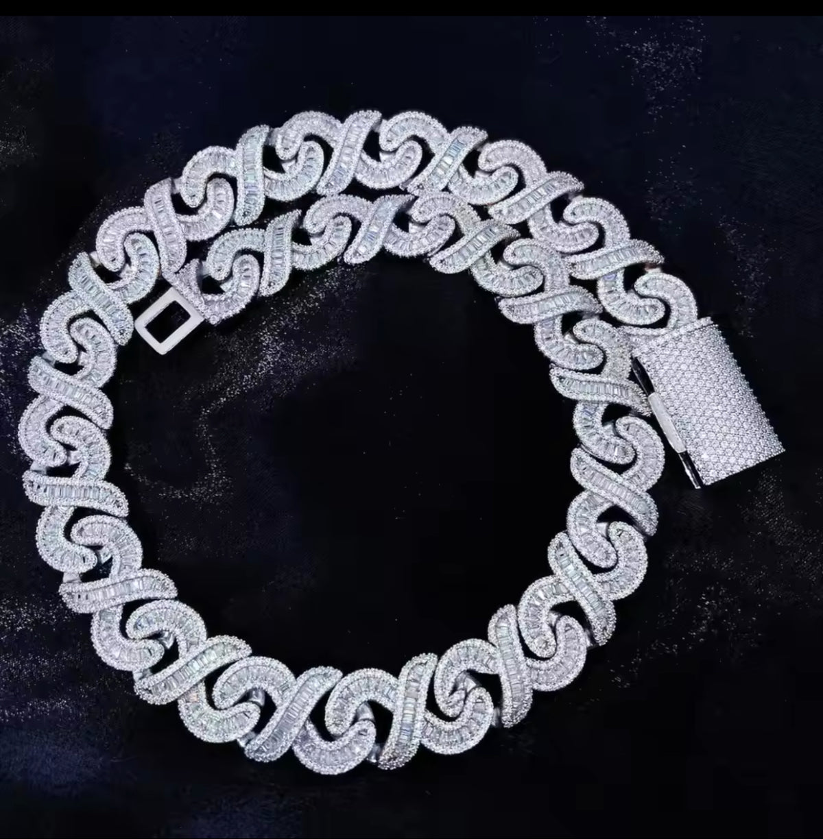 Cadena Infinito